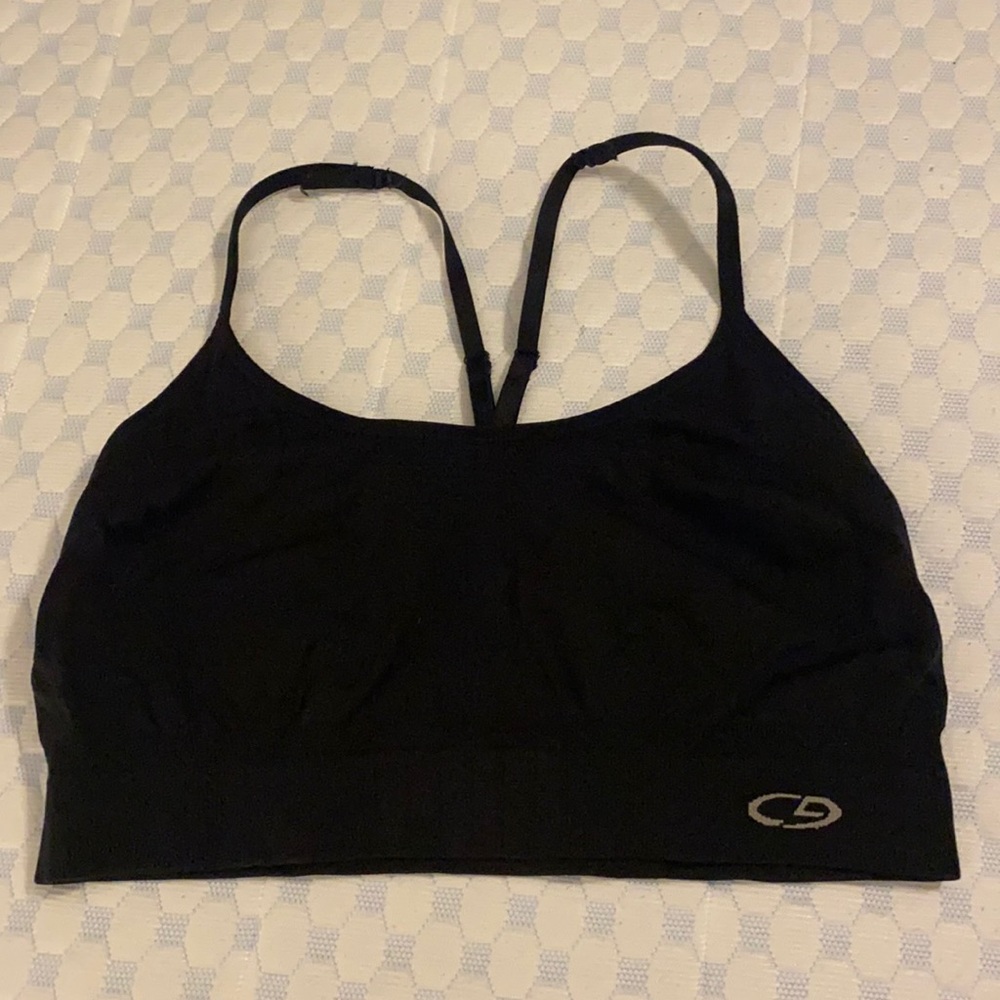 Black sports bra size large